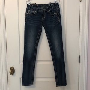 Women’s size 28 Miss Me skinny jeans